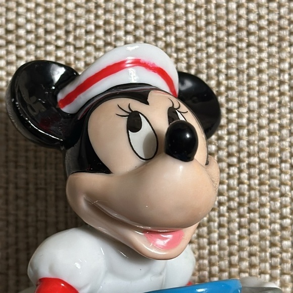 Disney Enesco Minnie Mouse Nurse Figurine Vintage 205958 Mickey & Co Figurine 4” - Picture 3 of 11
